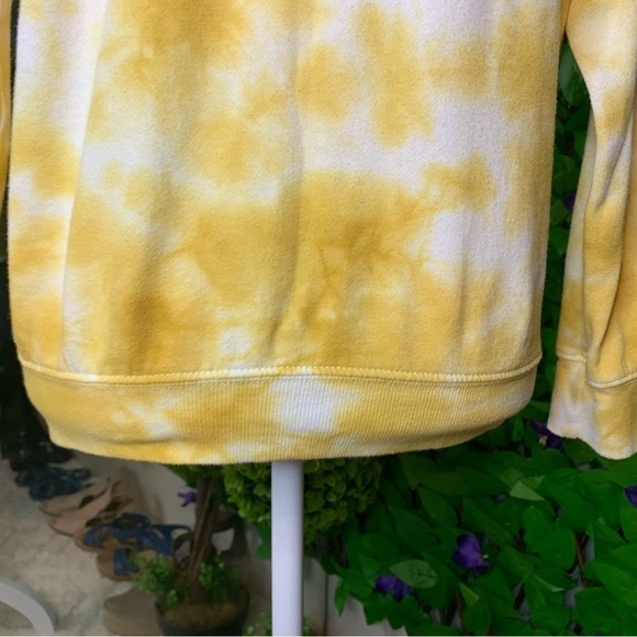 Star Wars XS Baby Yoda Against Orange Sun Graphic Sand Long Sleeve Sweatshirt - Picture 4 of 8